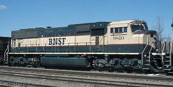 BNSF 9810 SD70MAC.jpg